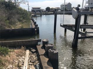 305 Port Royal St, Dauphin Island, AL 36528