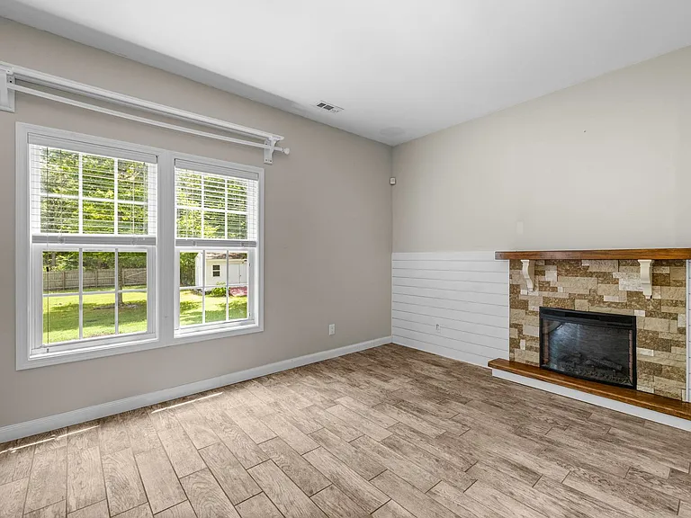 156 Old Beechtree Ln — Photo 7