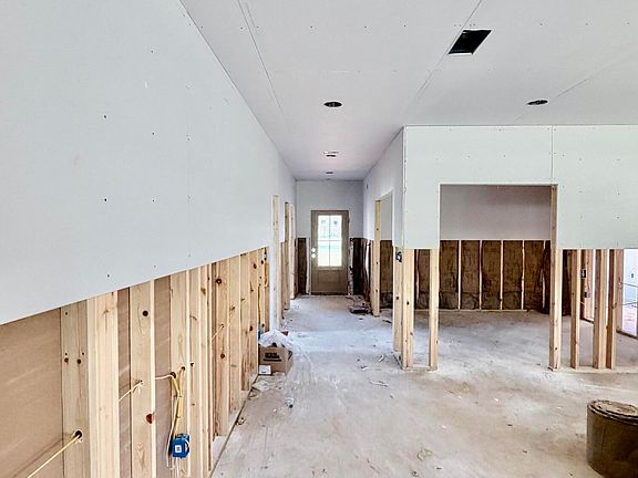 5th image of 6685 Caraway Rd