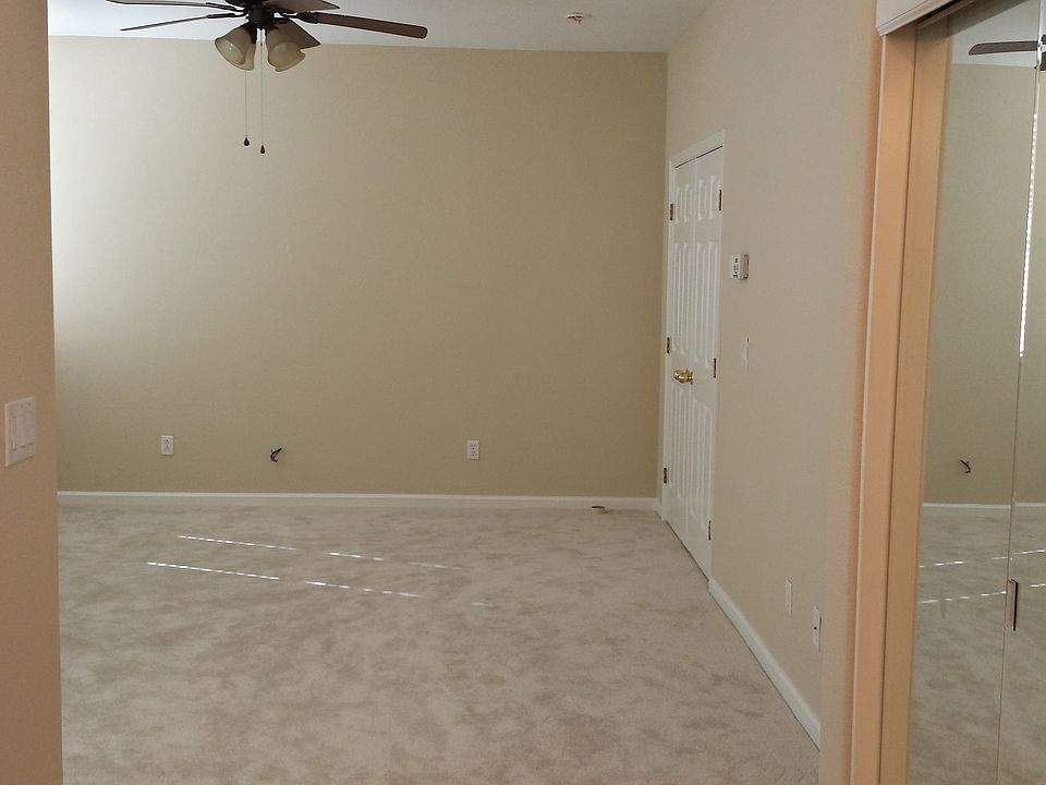 2nd image of 979 Cape May Dr