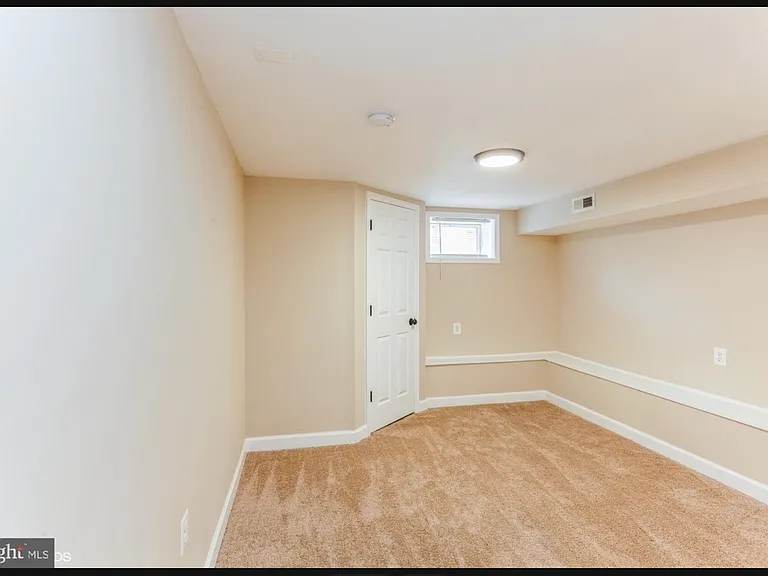 27 S Robinson St — Photo 9