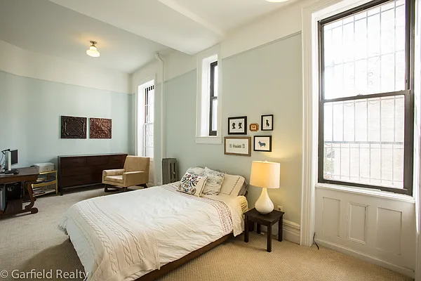 Sold by Garfield Realty  | media 25