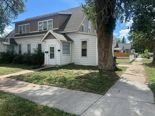 2020 Maxwell Ave