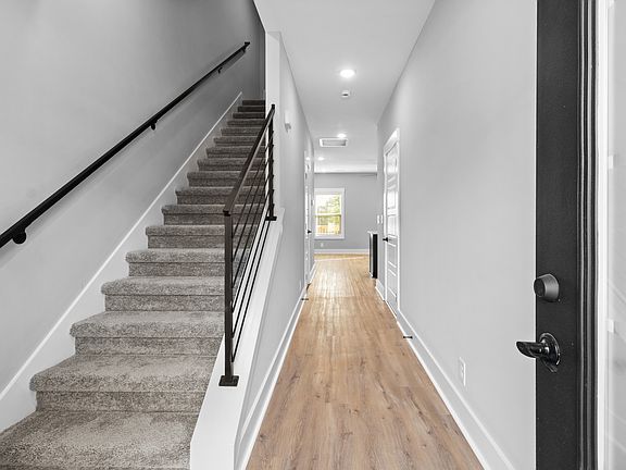 4th image of 206 Jonathan Wade Cir #206