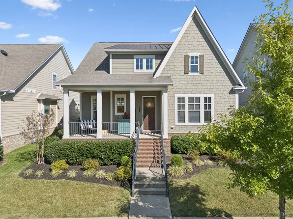 2771 Americus Dr, Thompsons Station, TN 37179