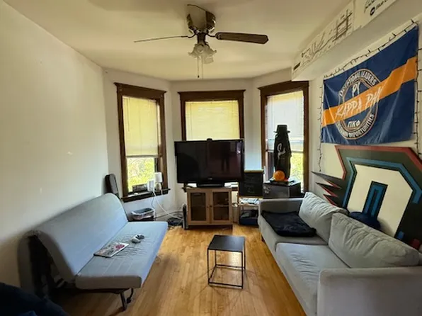 2136 N Sheffield Ave APT 3, Chicago, IL 60614
