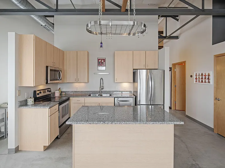 111 E Franklin Ave #316 — Photo 8