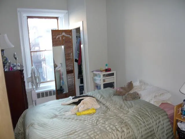 435 Hanover St #3D — Photo 2