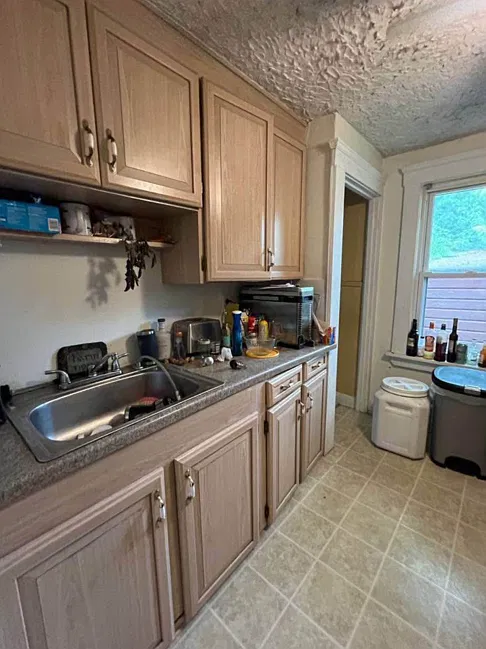 2 bed, 960 sqft, $1,700 — Photo 2