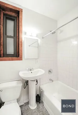 Rented by Bond New York | media 13