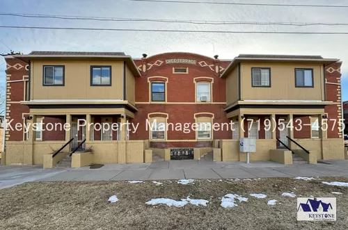 Primary Photo - Housing Approved - Centrally Located Ground Level Apartment 2 Bed/1 Bath Apt.- $925/$925