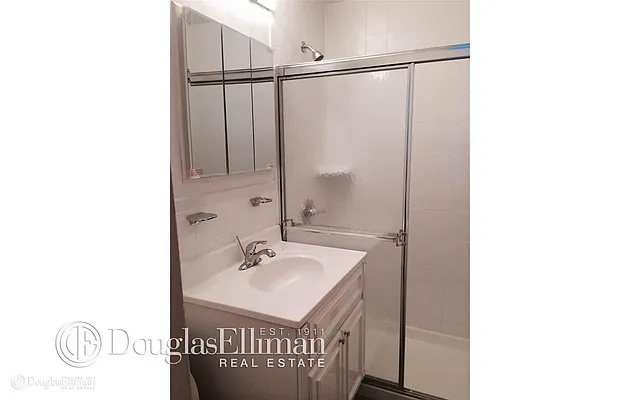 Rented by Douglas Elliman | media 6