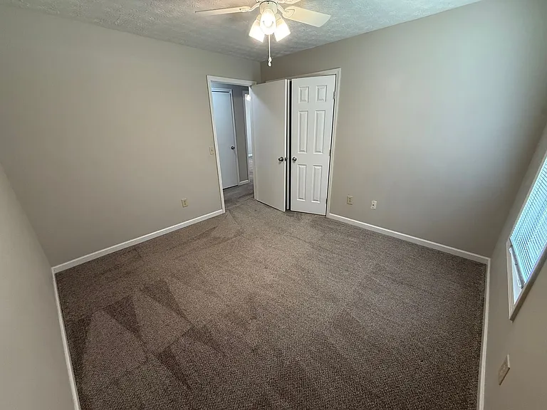 100 Peek Dr — Photo 11