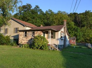 19987 Daugherty St, Saxton, PA 16678