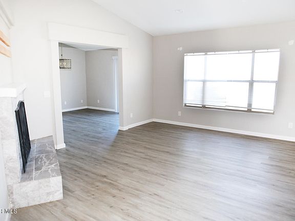 3rd image of 8701 Underwood Ave