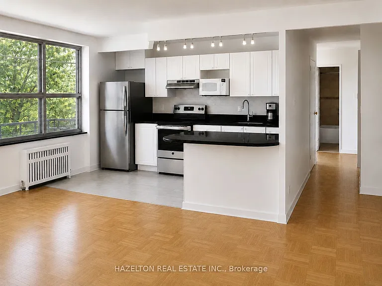 4 Sherbourne St N #302 — Photo 2