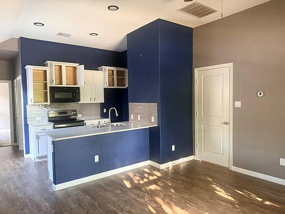 4th image of 1336 Terrace View Dr
