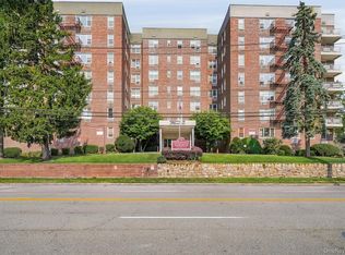 125 Bronx River Road #2F, Yonkers, NY 10704