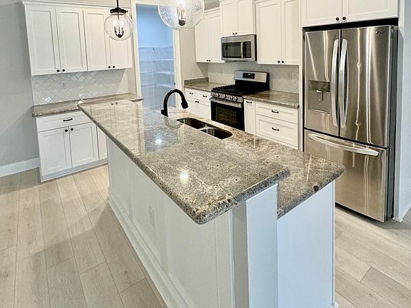 5th image of 10622 Wren Grv
