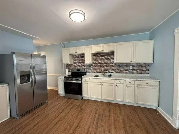 1041 Strong St, Schenectady, NY