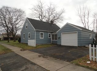 49 Alden Rd, Rochester, NY 14626