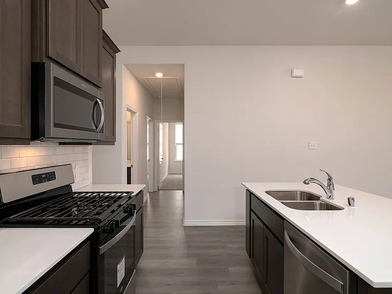 229 Tate Ln — Photo 15