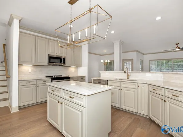 114 Legacy Cove Dr, Madison, AL 35756