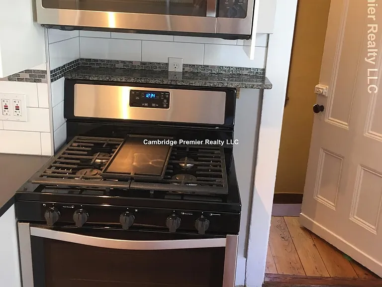 34 Springfield St — Photo 7