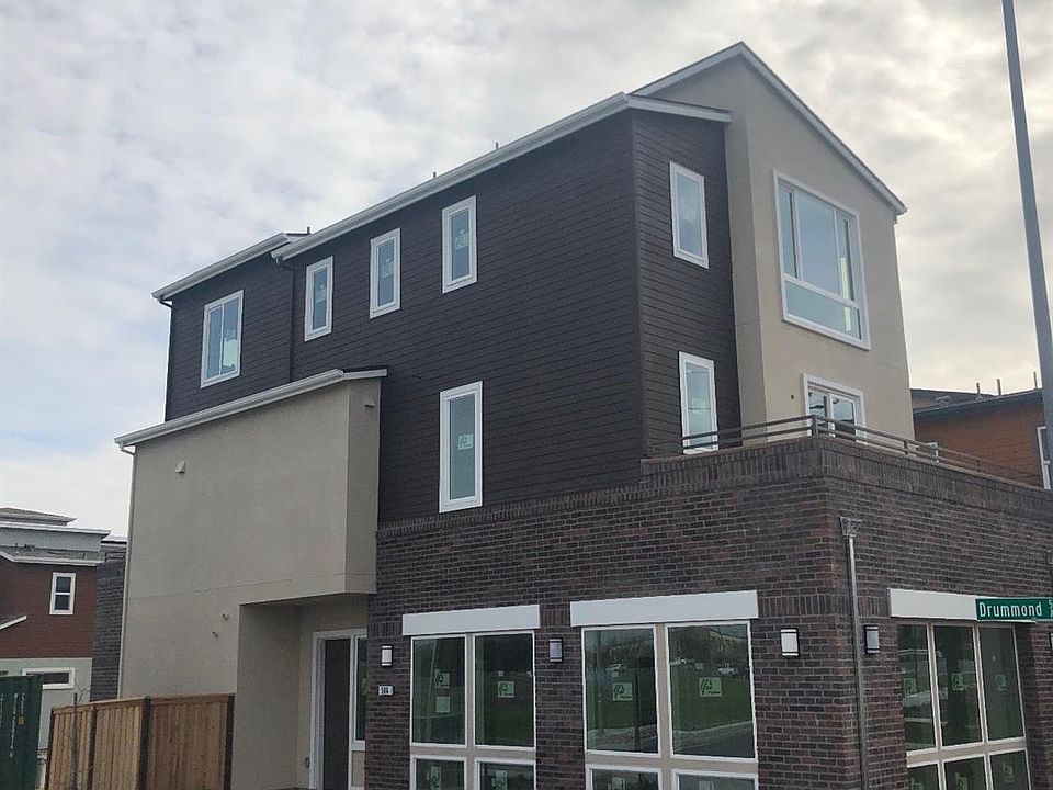 2nd image of 506 Drummond Ave