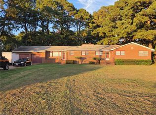 1726 W Queen St, Hampton, VA 23666