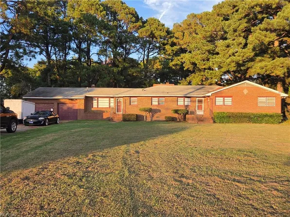 1726 W Queen St, Hampton, VA 23666