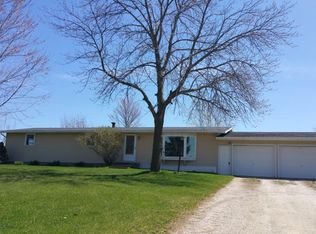 N8990 Ridge Ln, Watertown, WI 53094