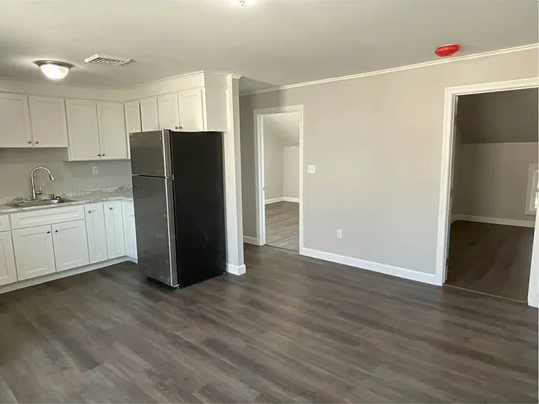 25 Buffinton St #3 — Photo 8