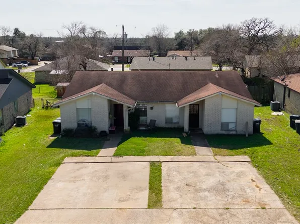 1520 Hillside Dr, College Station, TX 77845