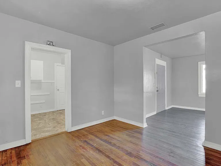 1281 Lakeview Dr — Photo 7
