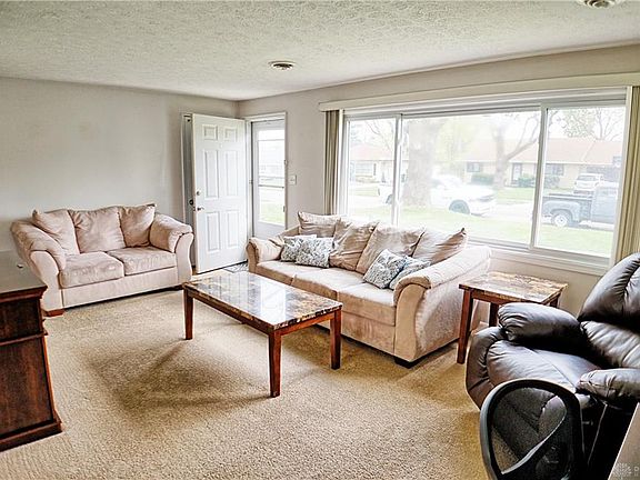 3rd image of 3809 Milford Dr