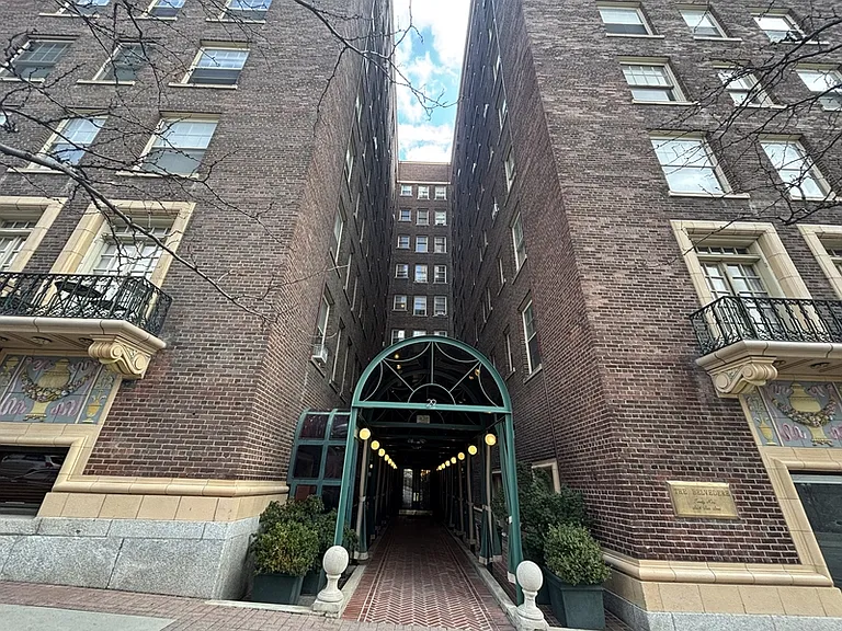 29 S State St #715 — Photo 28