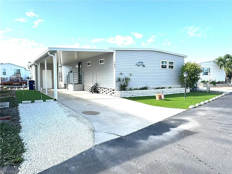 4693 Leilani Ln — Photo 19