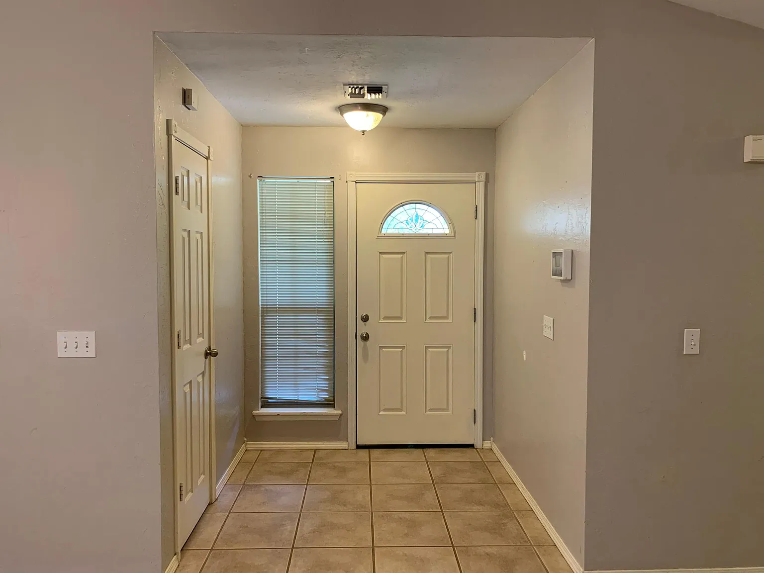 3 bed, 1500 sqft, $1,575 — Photo 2