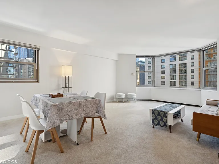 535 N Michigan Ave #1308 — Photo 3