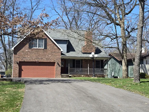2119 Hidden Valley Dr, Crown Point, IN 46307