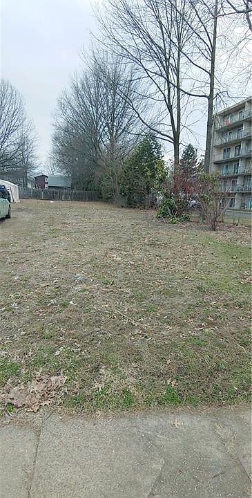 1st image of 1738 4th St