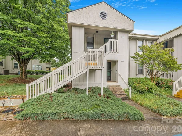 1801 Abbey Cir, Asheville, NC 28805
