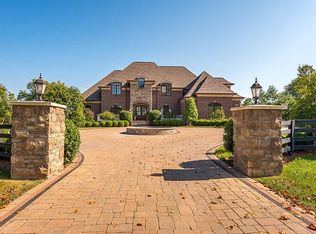 5005 Spring Farm Rd, Prospect, KY 40059