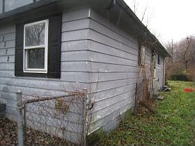 2nd image of 3332 N Whittier Pl
