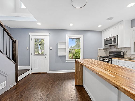 5th image of 9725 Normandy Ave