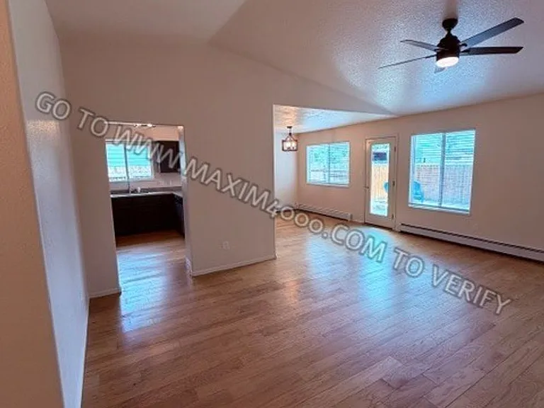 255 Sargent Cir — Photo 5