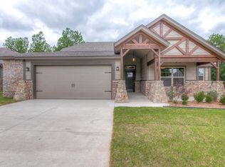 5334 Skylane Dr, Sand Springs, OK 74063