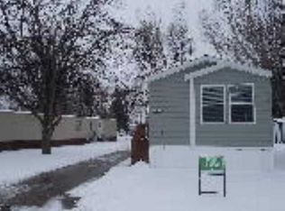 2471 Glenwood Dr, Grand Forks, ND 58201
