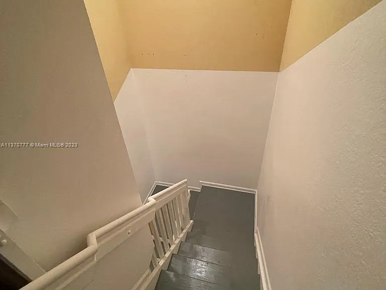 2020 Freeport Dr #2020 — Photo 11